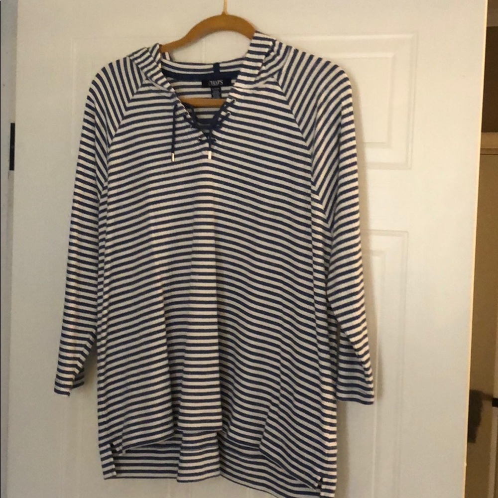 CHAPS long sleeved shirt